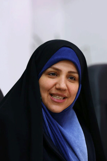 خانم زهرا ساعی