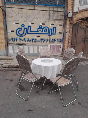 کرایه میز و صندلی ارمغان کرایه میز و صندلی ارمغان